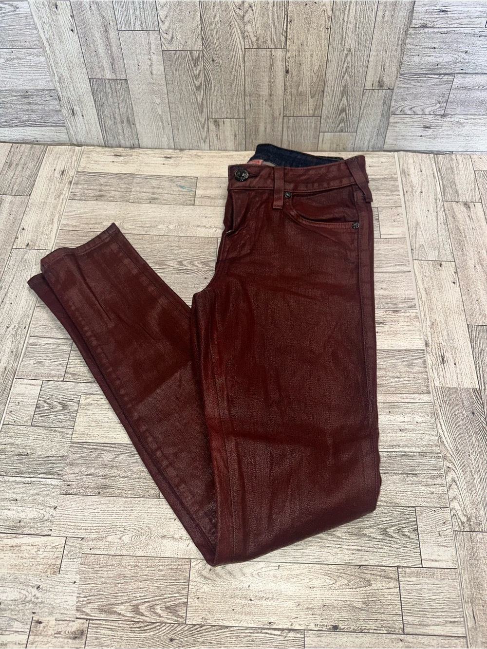 Authentic!True Religion Skinny Jeans in Burgundy coated gives leather look jeans
